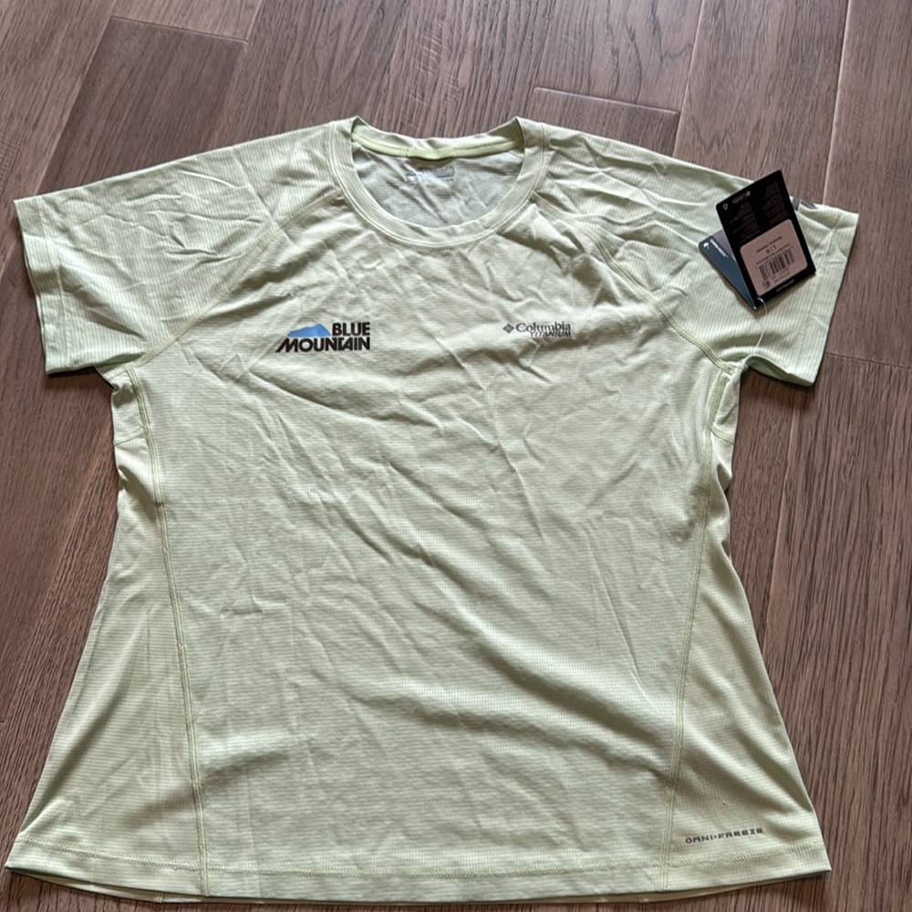 Columbia Women's Cirque River™ Short Sleeve Crew